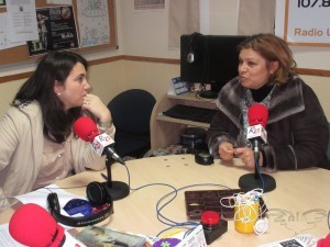 Conversación en Radio 21 con otras invitadas al programa Menudo Castillo